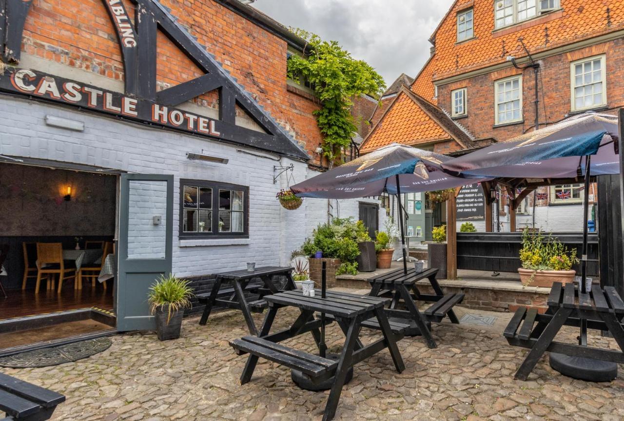 The Bear Marlborough Hotel Екстериор снимка